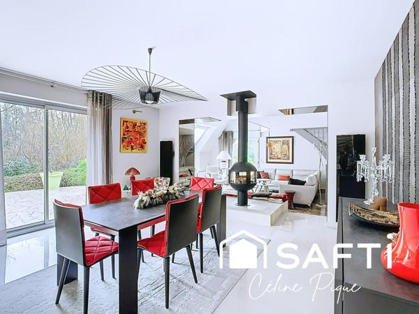 BIEN RARE SUR CAEN– MAISON FAMILIALE AVEC PISCINE DANS UN ENVIRONNEMENT EXCEPTIONNEL