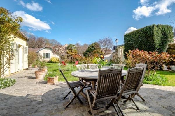 Maison à vendre 8 pièces LOUVECIENNES (78)