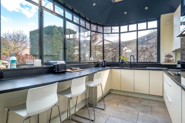 Maison à vendre 8 pièces LOUVECIENNES (78)