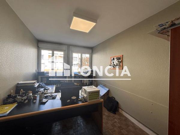 À vendre Local commercial 250 m² - Saint-nazaire 44600