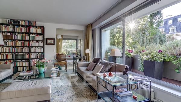 Appartement à deux pas du Bon Marché