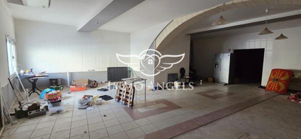 Investissement - IMMEUBLE - Parcelle 1070 m² – 10 min de Nîmes