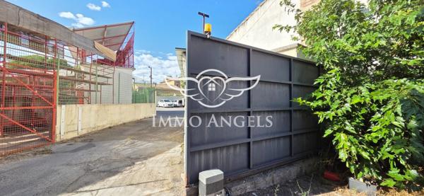 Investissement - IMMEUBLE - Parcelle 1070 m² – 10 min de Nîmes