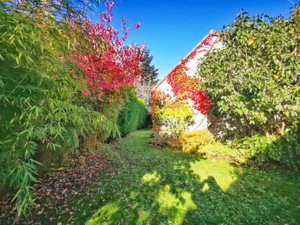 Magny-les-Hameaux (78114) Maison de plain-pied en excellent état, au calme et proche ttes commodités