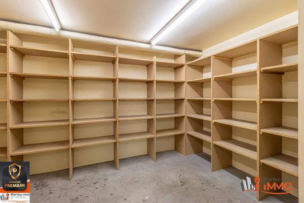 EMPLACEMENT PREMIUM - Local Commercial à Vendre, 95 m² - Tarare 69170