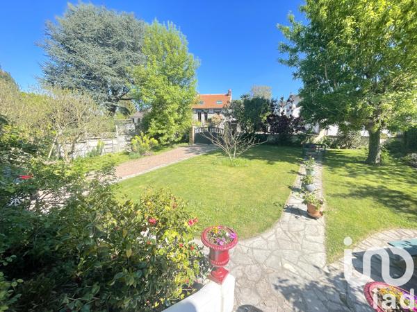 Maison à vendre 9 pièces 200 m² Ballancourt-sur-Essonne