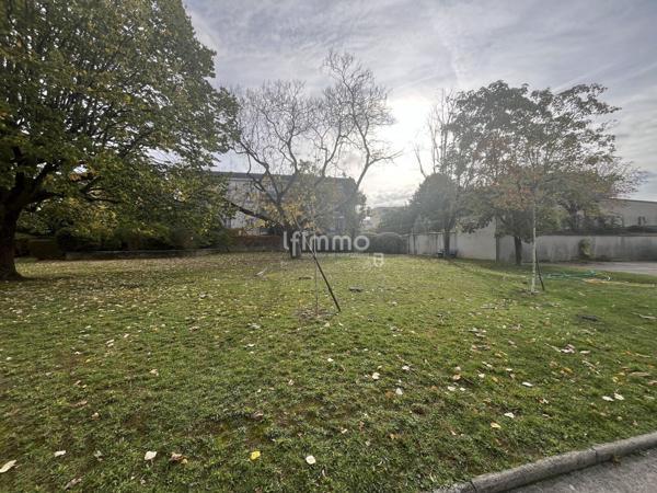 3 pieces dans une résidence avec grand parc arboré