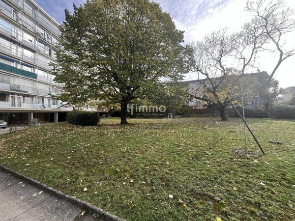 3 pieces dans une résidence avec grand parc arboré