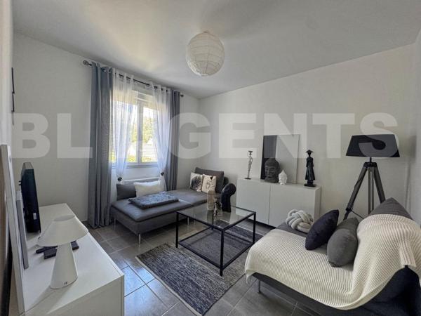 	Appartement Duplex avec Balcon et 2 places de stationnement proche gare