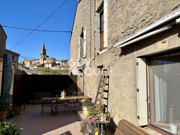 CAPENDU - Maison en pierre 185 m², 5 chambres, garage sur terrain de 261 m²