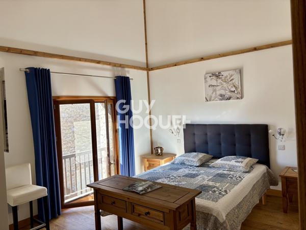 CAPENDU - Maison en pierre 185 m², 5 chambres, garage sur terrain de 261 m²