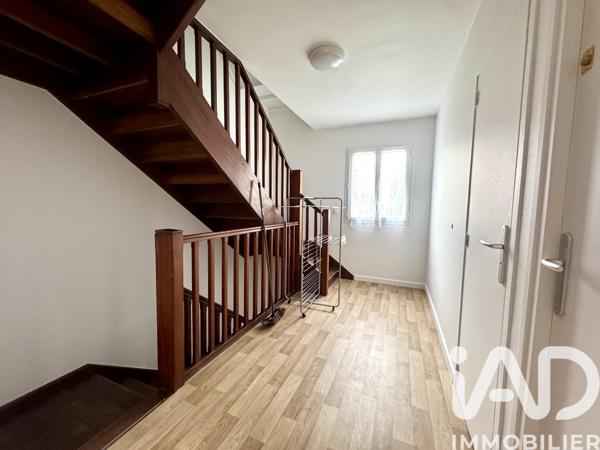 Location studio 9,92 m² Le Mée-sur-Seine
