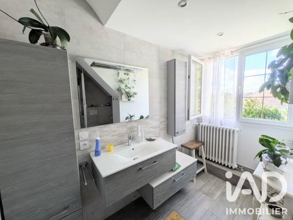 Maison à vendre 6 pièces 185 m² Chambray-lès-Tours