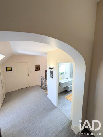 Maison à vendre 6 pièces 185 m² Chambray-lès-Tours