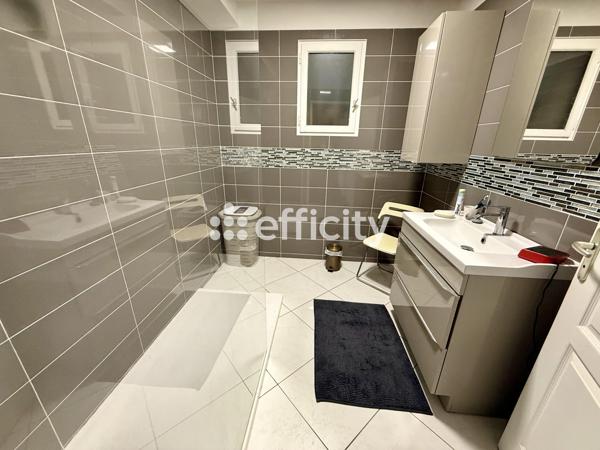 Maison 7 pièces - 147 m²