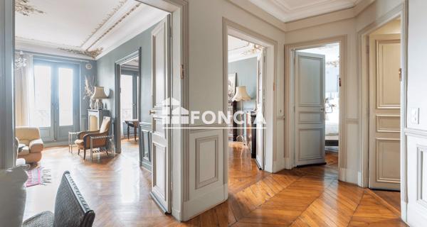 À vendre Appartement 5 pièces 106.47 m² - Paris 75010