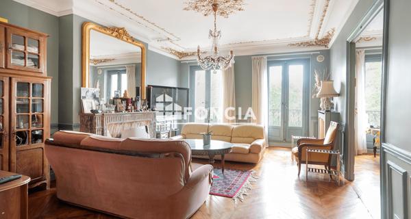 À vendre Appartement 5 pièces 106.47 m² - Paris 75010
