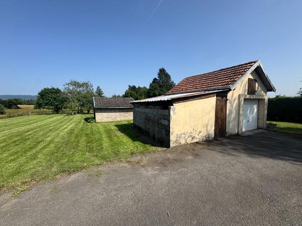 MAISON ATYPIQUE CAMPAGNE  6 PIECES 125 m2 TERRAIN 3174 M²  PROCHE LURE