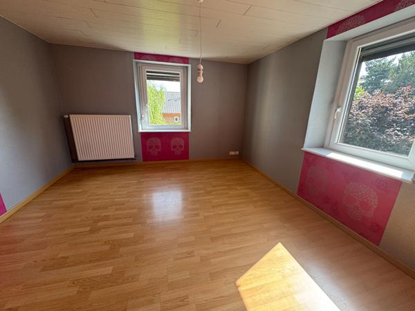 MAISON ATYPIQUE CAMPAGNE  6 PIECES 125 m2 TERRAIN 3174 M²  PROCHE LURE