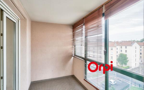 Appartement à vendre    4 pièces • 92,83 m2 Lyon 3