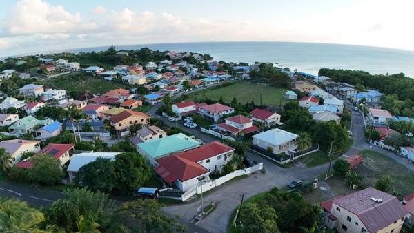 Appartement Sainte Luce 4 pièce(s) 86 m2 jardin 165m2 proche plage