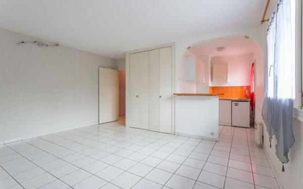 Appartement à vendre    1 pièce • 29,86 m2 Savigny-sur-Orge