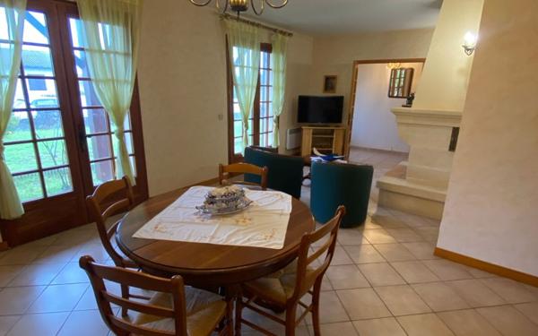 Maison à vendre    3 pièces •  Saint-Loubès