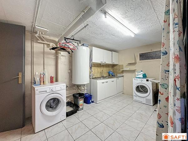 idéalement située proche commodités et gare