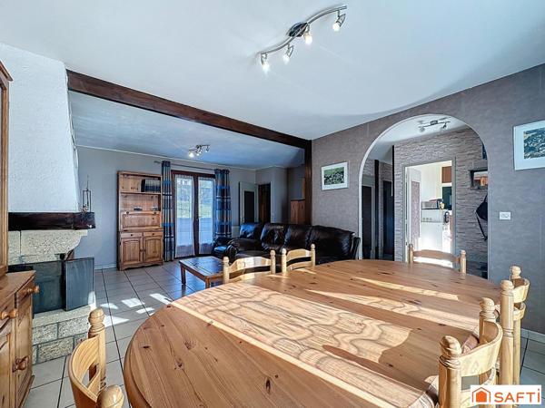 idéalement située proche commodités et gare