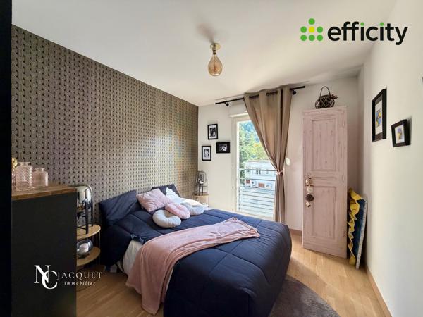 Appartement 5 pièces - 151 m² Exclusivité efficity