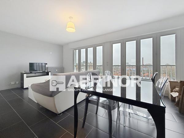 ROUBAIX Usine - Appartement de type 2 de 52.13 m² hab. - Dernier étage. ROUBAIX