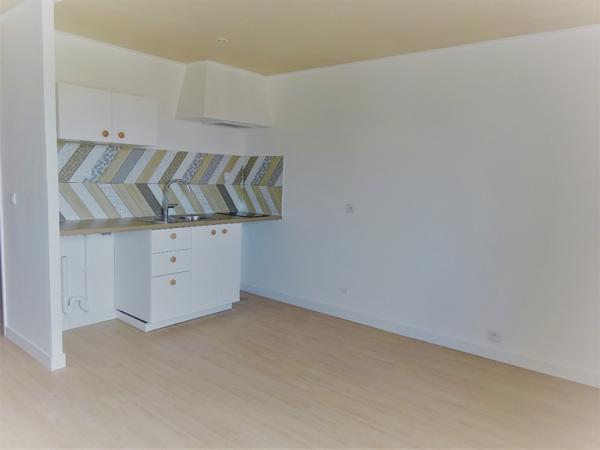 Location appartement Mantes-la-Ville - 1 pièce(s) - 25 m² - 564 €/mois