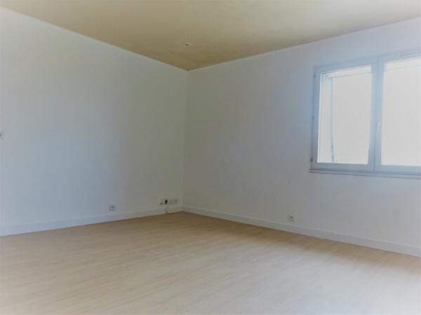 Location appartement Mantes-la-Ville - 1 pièce(s) - 25 m² - 564 €/mois