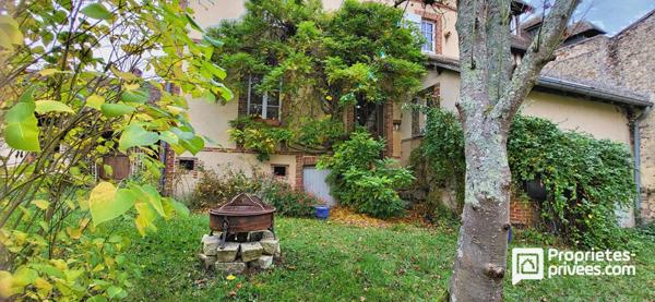 Maison  de ville grand jardin  à Verneuil