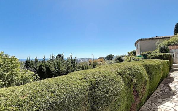 Appartement à vendre    5 pièces • 126,36 m2 Mougins