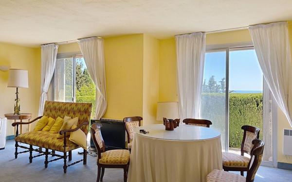 Appartement à vendre    5 pièces • 126,36 m2 Mougins