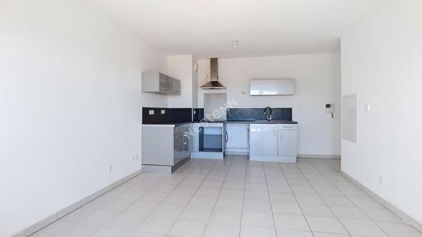 Appartement 3 pièces de 55 m2 avec terrasse à Chateauneuf Les Martigues