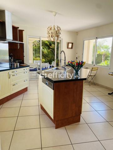 Maison
         7 pièces
        - 184 m² Bien prestige