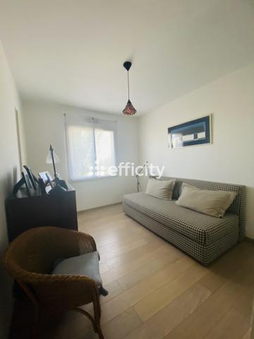 Maison
         7 pièces
        - 184 m² Bien prestige