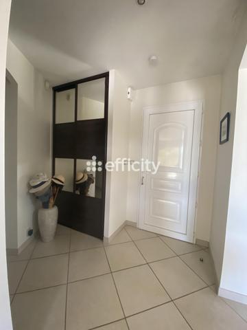 Maison
         7 pièces
        - 184 m² Bien prestige