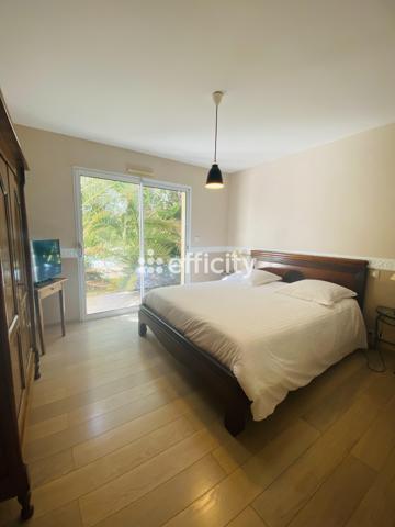Maison
         7 pièces
        - 184 m² Bien prestige