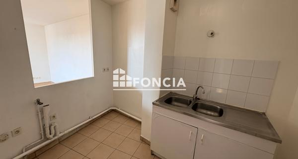 Location Appartement 3 pièces 58.23 m² - Savigny-le-temple 77176