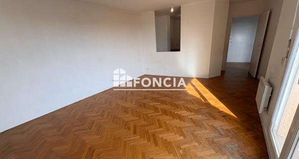 Location Appartement 3 pièces 58.23 m² - Savigny-le-temple 77176