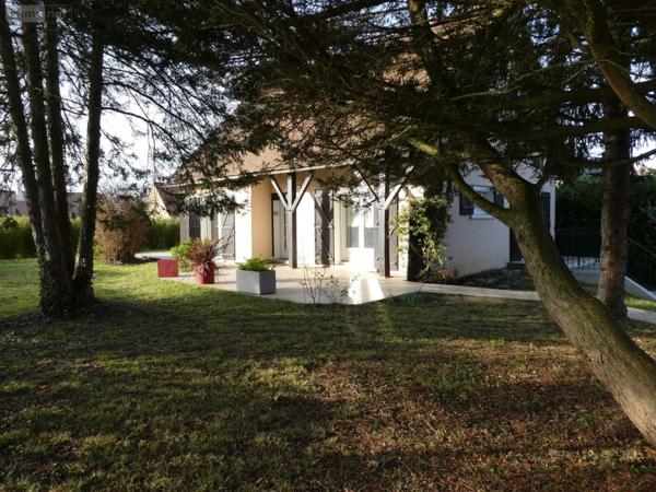 Maison à vendre à Amilly dans le Loiret (45200), ref : 065/1223