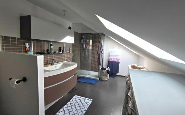 Appartement à vendre    2 pièces • 53 m2 Reims