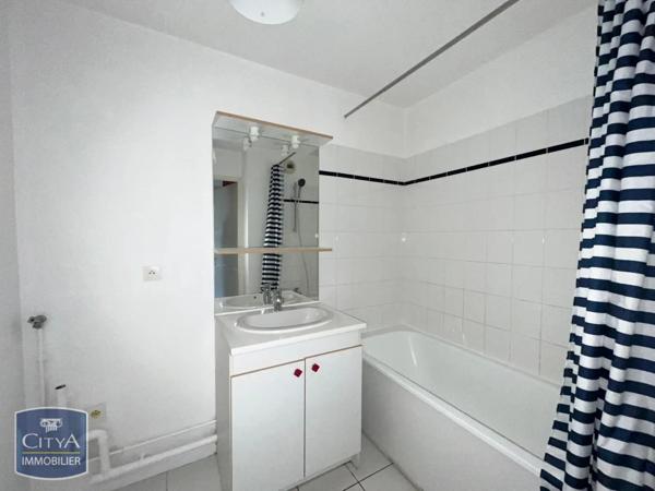Appartement à louer 2 pièces 56.45m² Rouen (76100)
