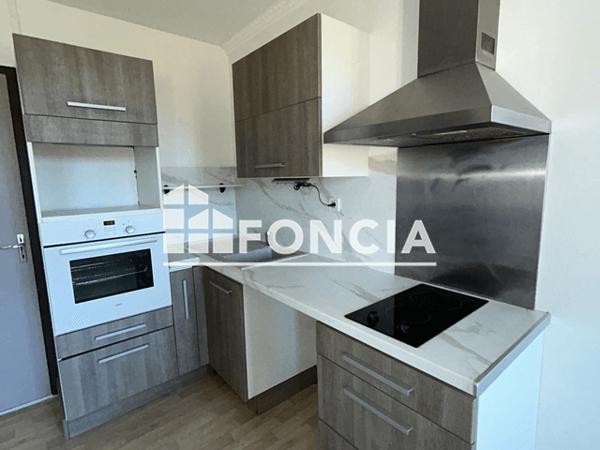 Location Appartement 2 pièces 33.06 m² - 2eme cours Rochefort 17300