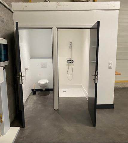 A LOUER - Local d'activité, neuf, 94 m2 - OUEST de NANTES