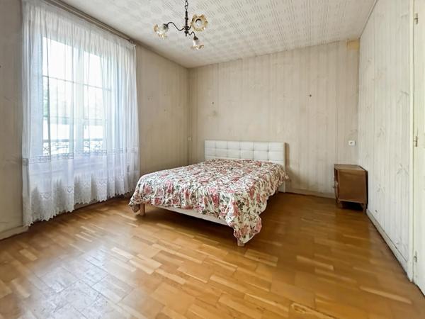 A vendre charmante maison 4 pièces avec jardin, garage et cave à Dammarie Les Lys