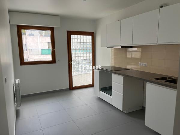 Location Appartement 6 pièces 116.58 m² - Paris 75015